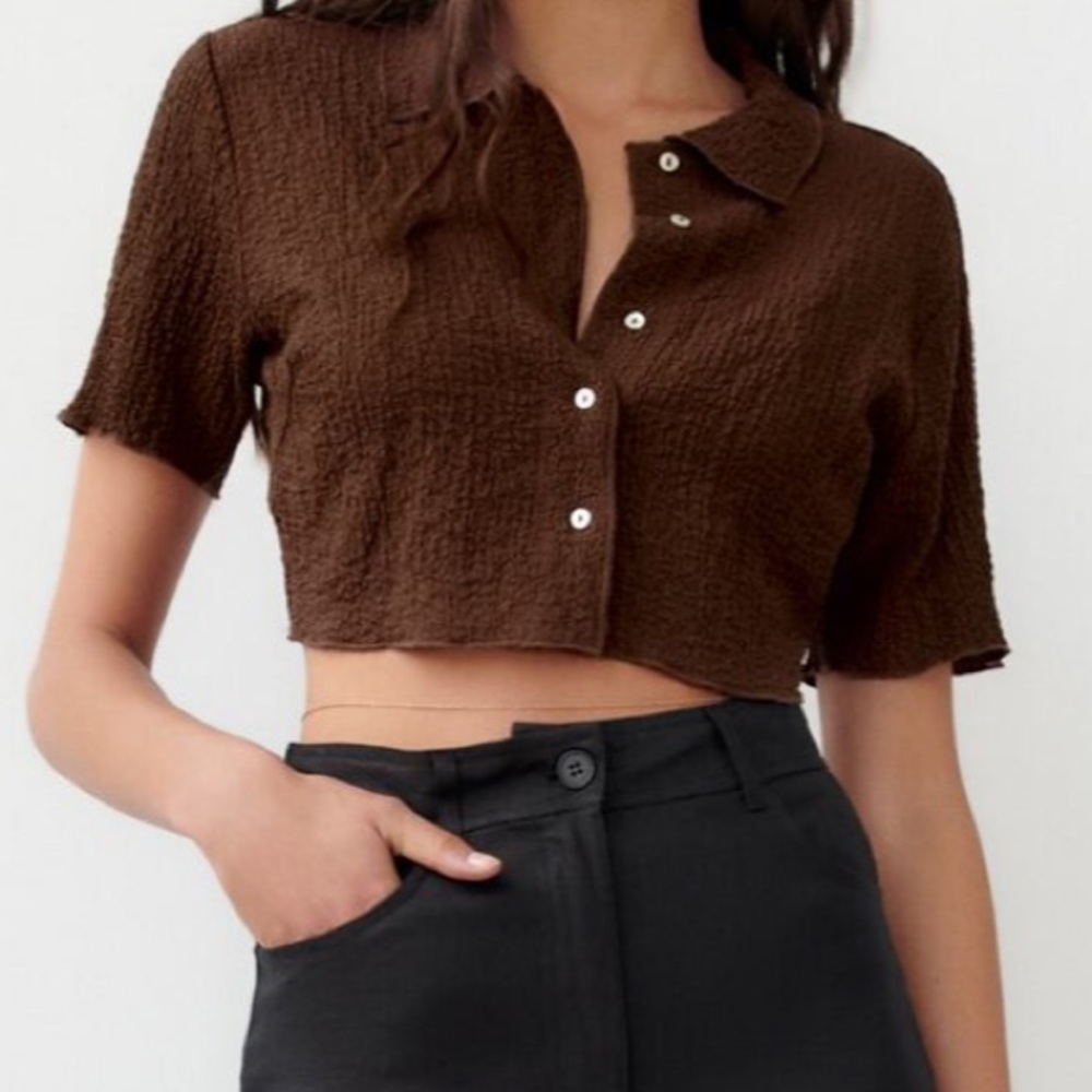 TEXTURED BROWN CROP TOP
